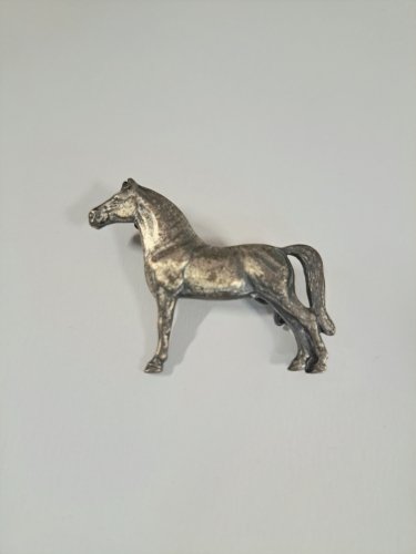 Broszka koń - Wróbel