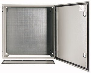 CS 66/250 OBUDOWA METALOWA NT 600X600X250 DRZWI PEŁNE Z PŁYTĄ IP65 SZARY