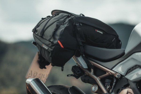 SW-MOTECH TORBA TYLNA  CARGOBAG BLACK/ANTHRACIT 50