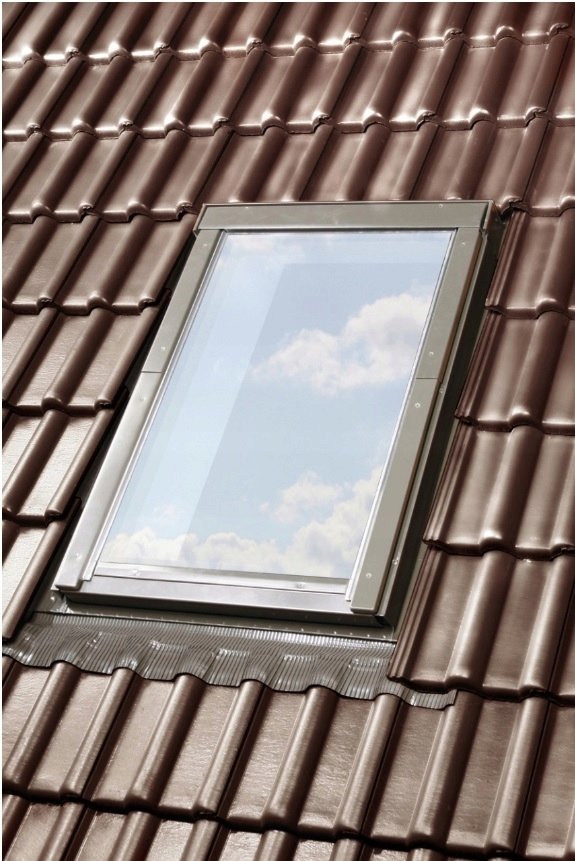 OKNO DACHOWE OPTILIGHT ŁAZIENKOWE PVC 78x140 TLP U4 3 SZYBOWE + KOŁNIERZ