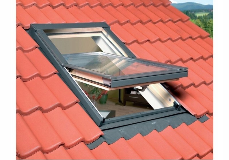 OKNO DACHOWE KRONMAT OPTILIGHT 78x98 B Z KOŁNIERZEM DO POKRYĆ FALISTYCH