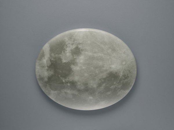 PLAFON LAMPA SUFITOWA IMITUJĄCA WYGLĄDAJĄCA JAK KSIĘŻYC DEKORACYJNY LUNAR 627516000 TRIO Z PILOTEM ZDALNEGO STEROWANIA 