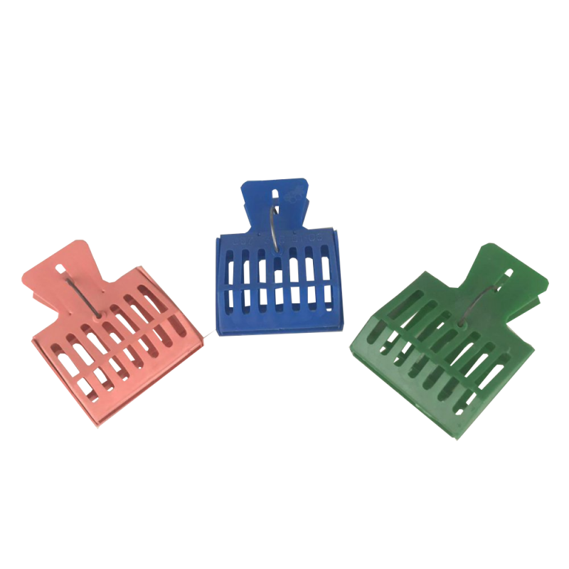 Plastic queen bee catcher