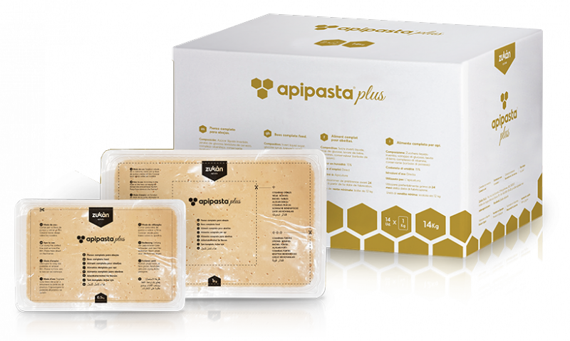 Apipasta Plus substytut pyłku pszczelego Pasta dla pszczół 28x0,5kg