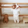 Lustro dla niemowląt z regulowanym uchwytem - Montessori