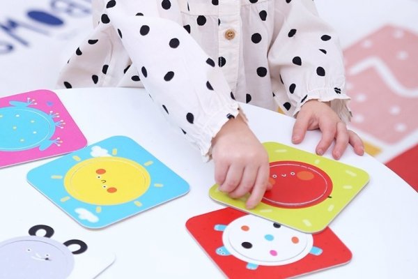 CzuCzu ODKRYWAM KOŁO Układanka Puzzle CZU CZU 12M+