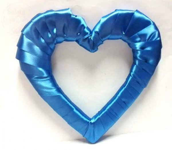 Serce styropianowe duże w kolorze niebieskim