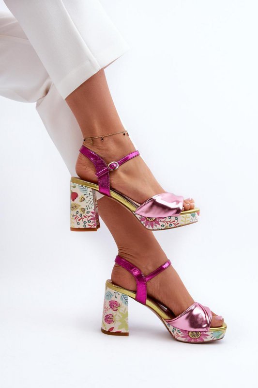 Sandały Model DA CR980 Pink - Step in style