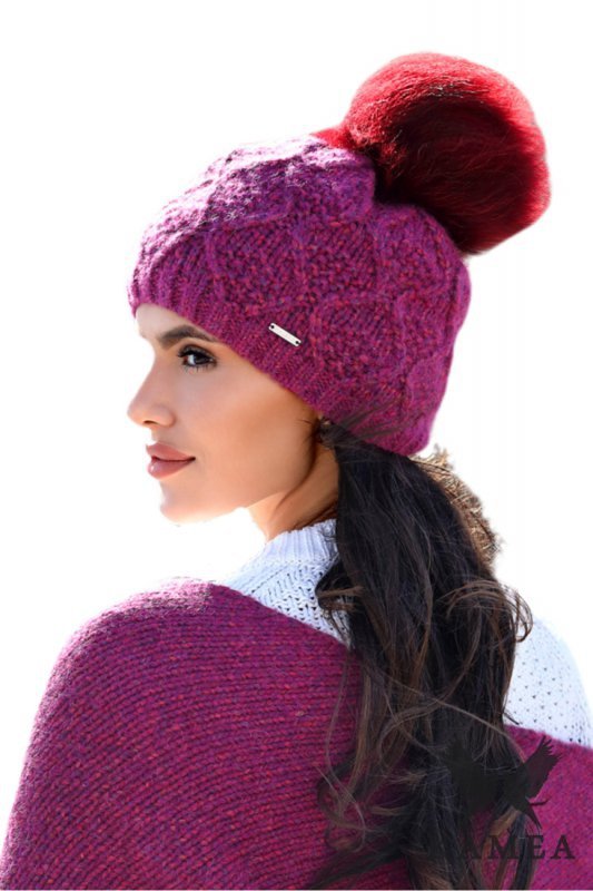 FREZJA- NATURAL POMPON czapka damska merino wool kolor malinowy - Kamea