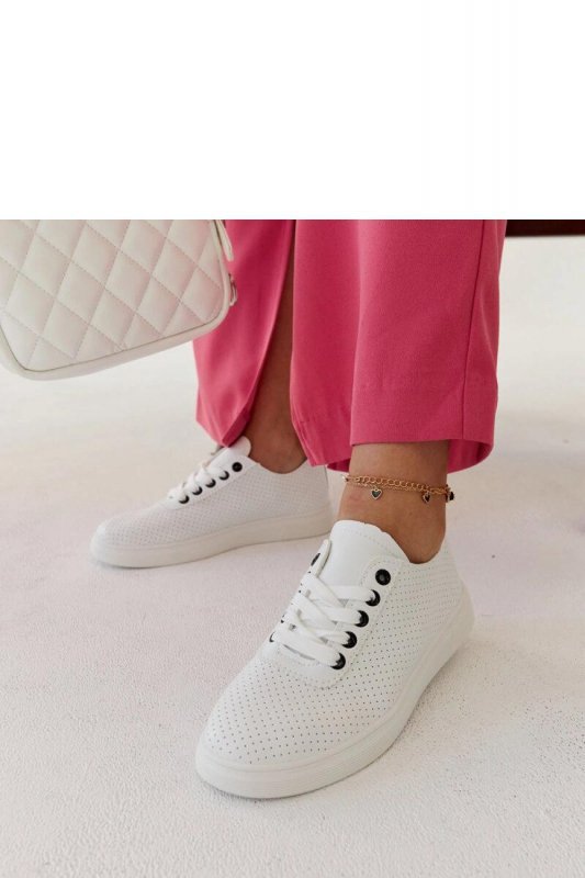 Białe trampki na eko-skórzane Sandrine - Solea Hurtownia odzieży on-line, moda damska, bielizna i obuwie dla kobiet - Matterhorn