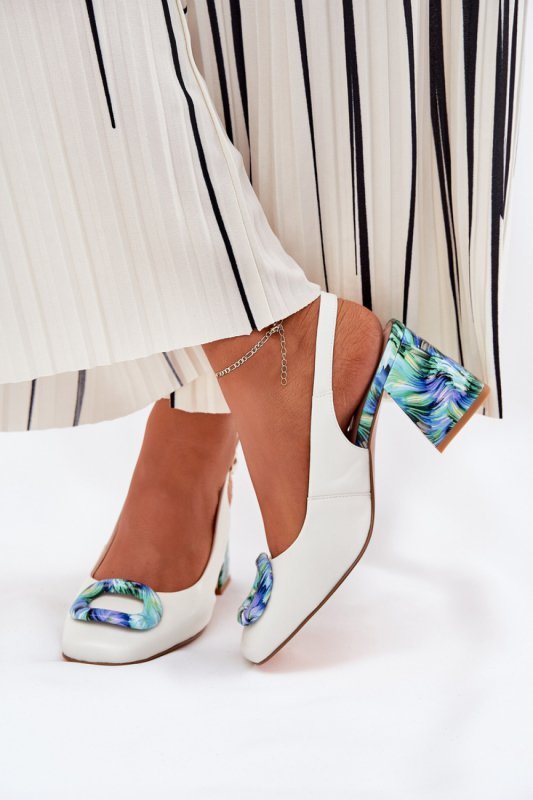 Sandały Model DA CR51-002 White - Step in style