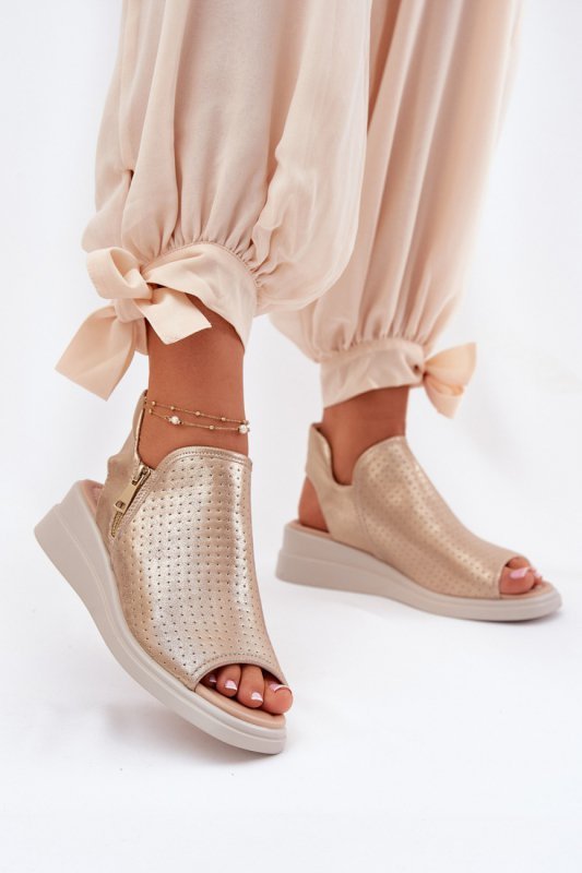 Sandały Model Mevinette ASA266-5 Gold - Step in style