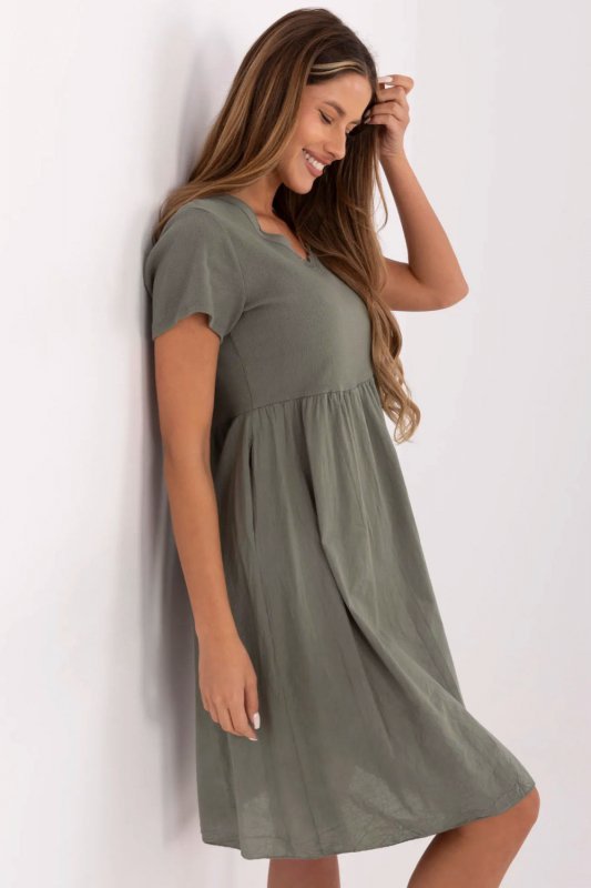 Sukienka Model DHJ-SK-25370.85 Khaki - Italy Moda