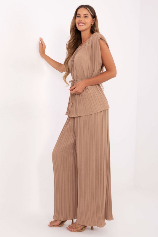 Spodnie Komplet Model MI-KMPL-A2554.69 Camel - Italy Moda