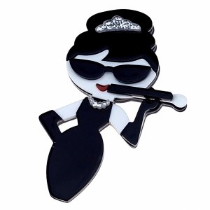 elegante Goldbrosche
