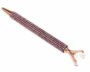Dekorativer Stift mit schwarzer Tinte