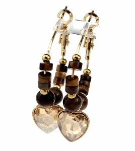 gold earrings made of stainless steel