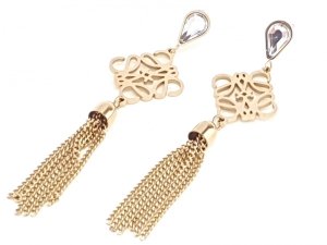 gold earrings made of stainless steel