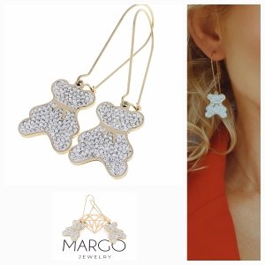 gold earrings made of stainless steel