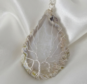 Головная вешалка в фурнитуре