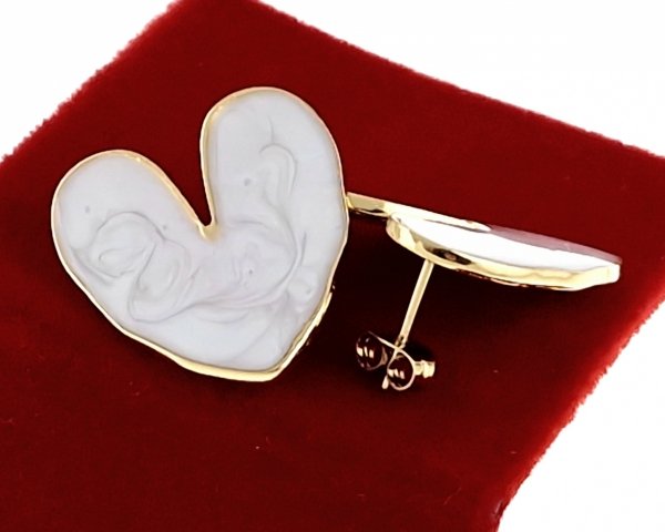 goldene Ohrringe aus Edelstahl