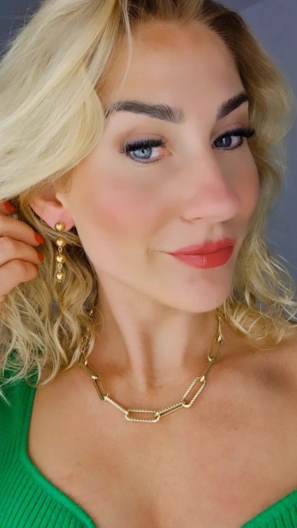 goldene Ohrringe aus Edelstahl