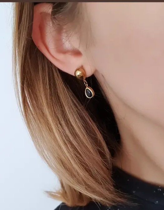goldene Ohrringe aus Edelstahl