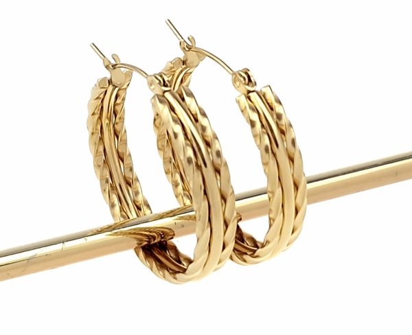 goldene Ohrringe aus Edelstahl
