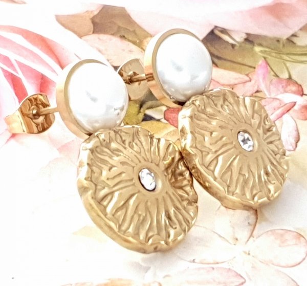 goldene Ohrringe aus Edelstahl