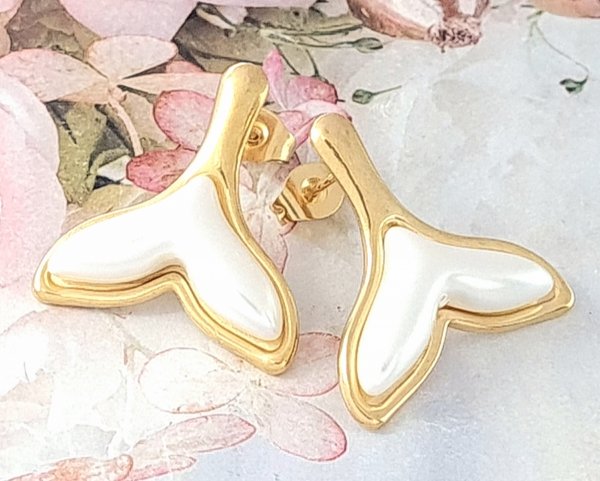 goldene Ohrringe aus Edelstahl