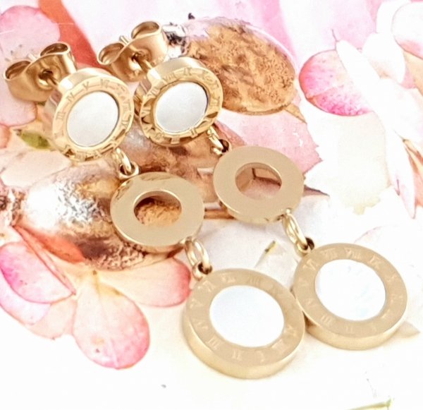 goldene Ohrringe aus Edelstahl