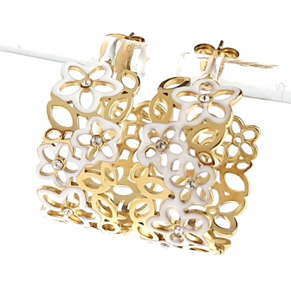 goldene Ohrringe aus Edelstahl