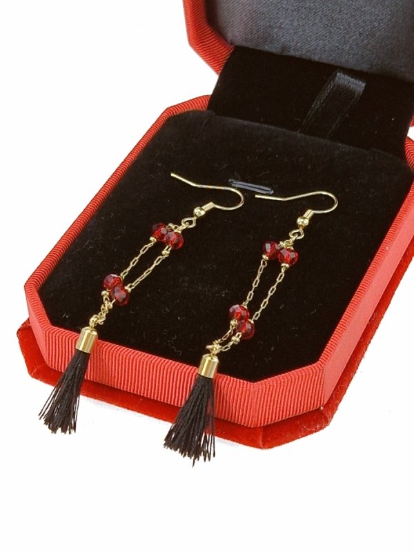 gold earrings made of stainless steel