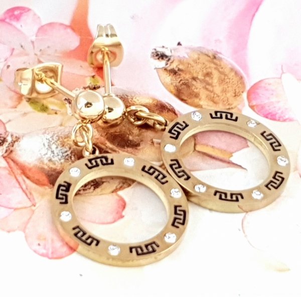 gold earrings made of stainless steel