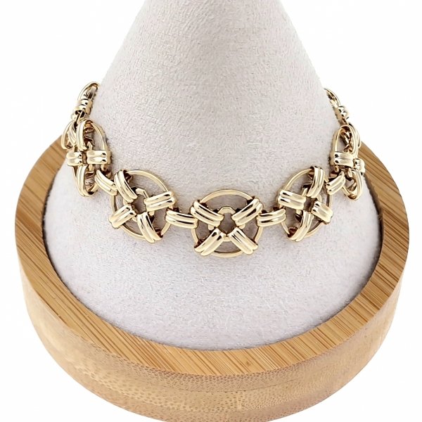 gold bracelet for a gold-plated leg