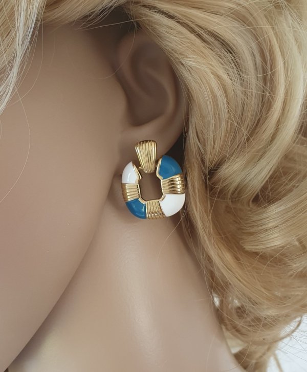 gold earrings made of stainless steel