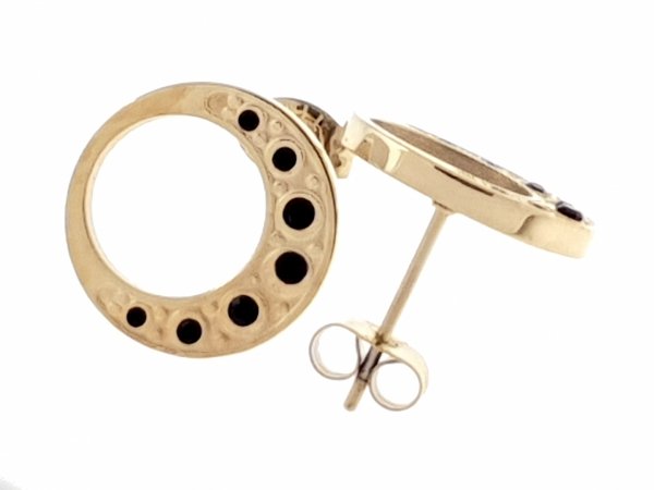 gold earrings made of stainless steel