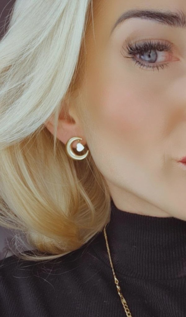 gold earrings made of stainless steel