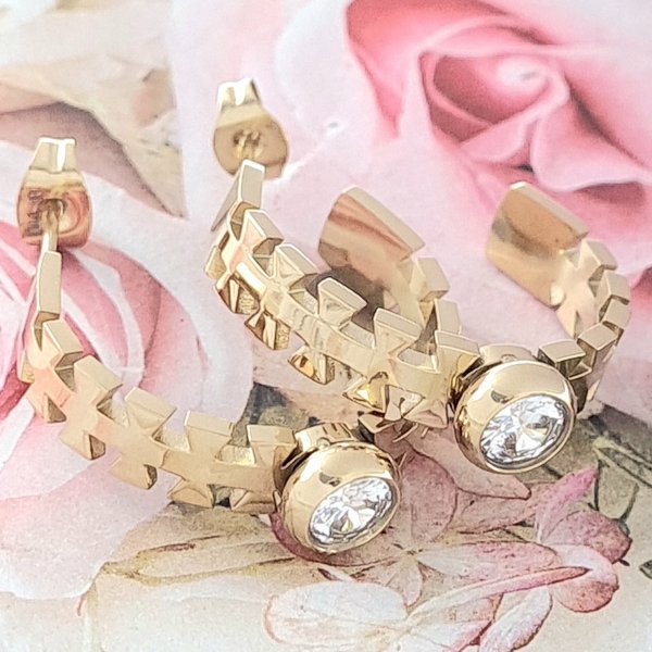 gold earrings made of stainless steel
