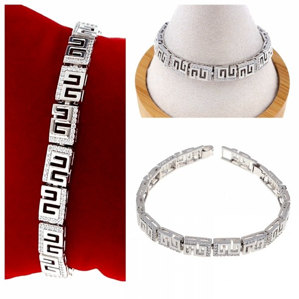 gold bracelet for a gold-plated leg