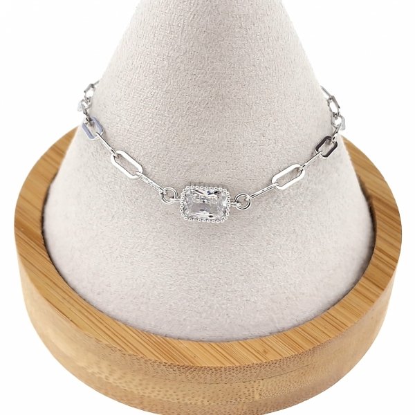 gold bracelet for a gold-plated leg