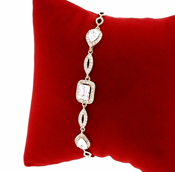 gold bracelet for a gold-plated leg