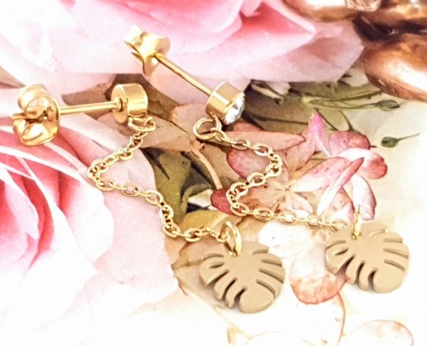 gold earrings made of stainless steel