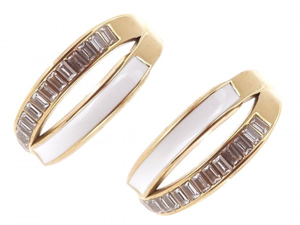 gold earrings made of stainless steel