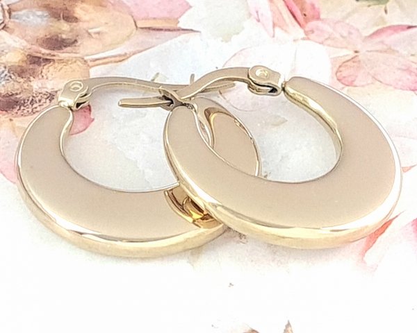 gold earrings made of stainless steel