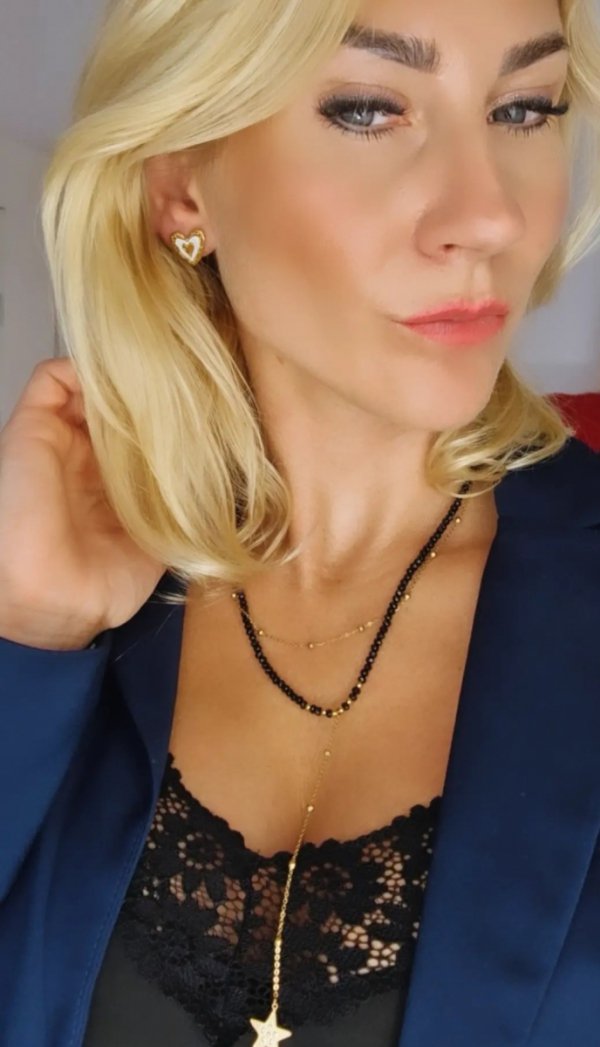 gold earrings made of stainless steel