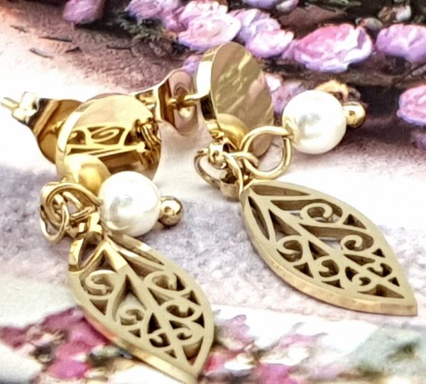 gold earrings made of stainless steel