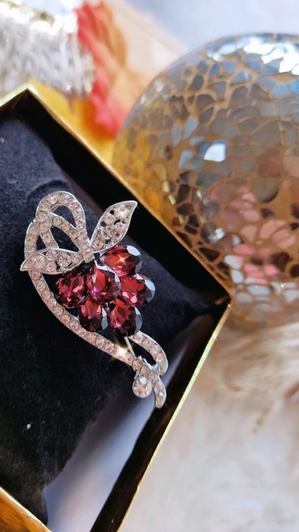 elegant gold brooch