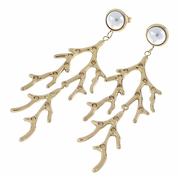 gold earrings made of stainless steel