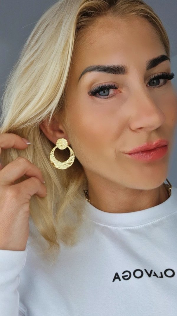 gold earrings made of stainless steel
